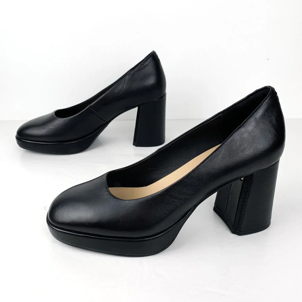 Clarks Signature Zoya85 Court shoes chunky heeled pumps in black leather size 8 - Picture 1 of 8